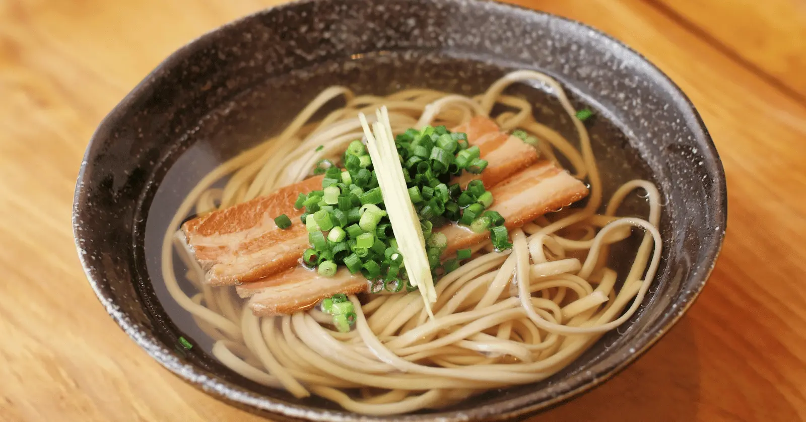 오키나와 9월 날씨 | 여행·수영·시기별 기후 정보 총정리 3 오키나와 9월 중순 날씨: 점진적인 기온 하강, 태풍 주의 기간
