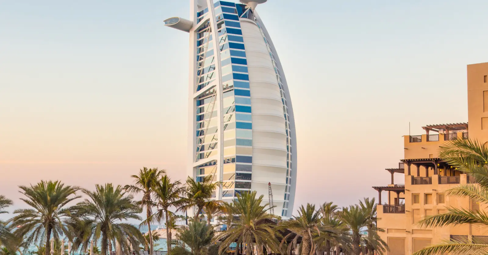 두바이 12월 초 날씨: 초겨울의 따뜻함, 낮엔 여름 기운